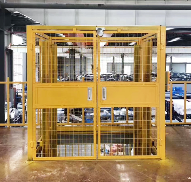 松溪智能导轨式升降机亮相